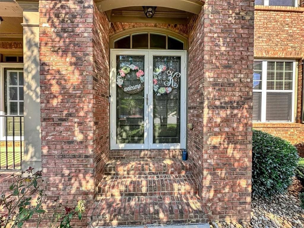 6 bedroom, 5 bathroom, 5,652 sq ft single family residence for sale at 6212 Bentgrass Place, Locust Grove, GA 30248 — photo 5