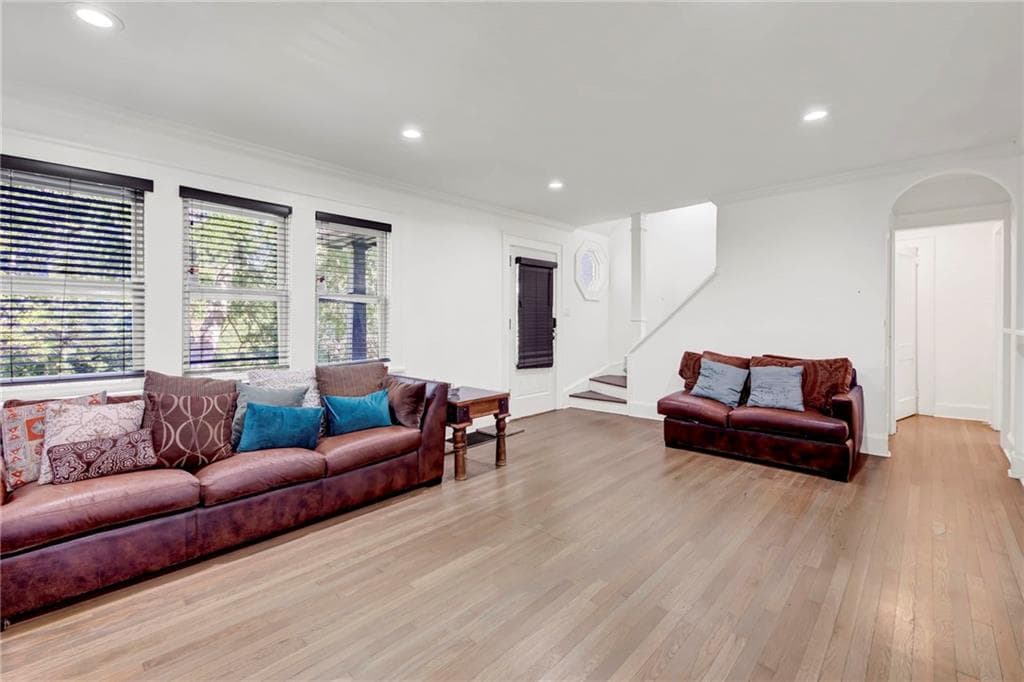 3 bedroom, 3 bathroom, 1,689 sq ft single family residence for rent at 809 Crestridge Drive, Atlanta, GA 30306 for $4,100 a month — photo 6