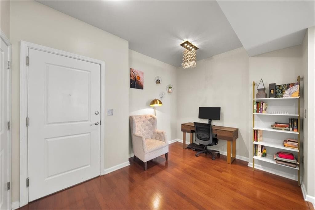 1 bedroom, 1 bathroom, 770 sq ft condominium for sale at 3040 Peachtree Road 702, Atlanta, GA 30305 — photo 9