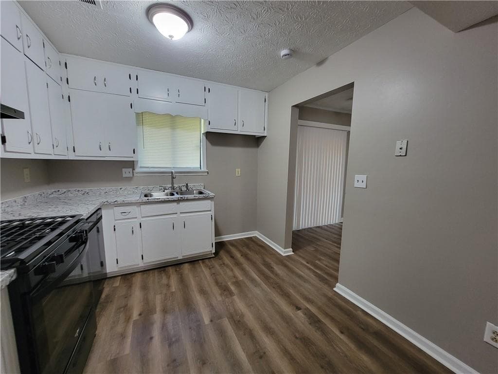 3 bedroom, 2 bathroom, 1,104 sq ft single family residence for sale at 3411 Rolling Ridge Road, Lawrenceville, GA 30044 — photo 8
