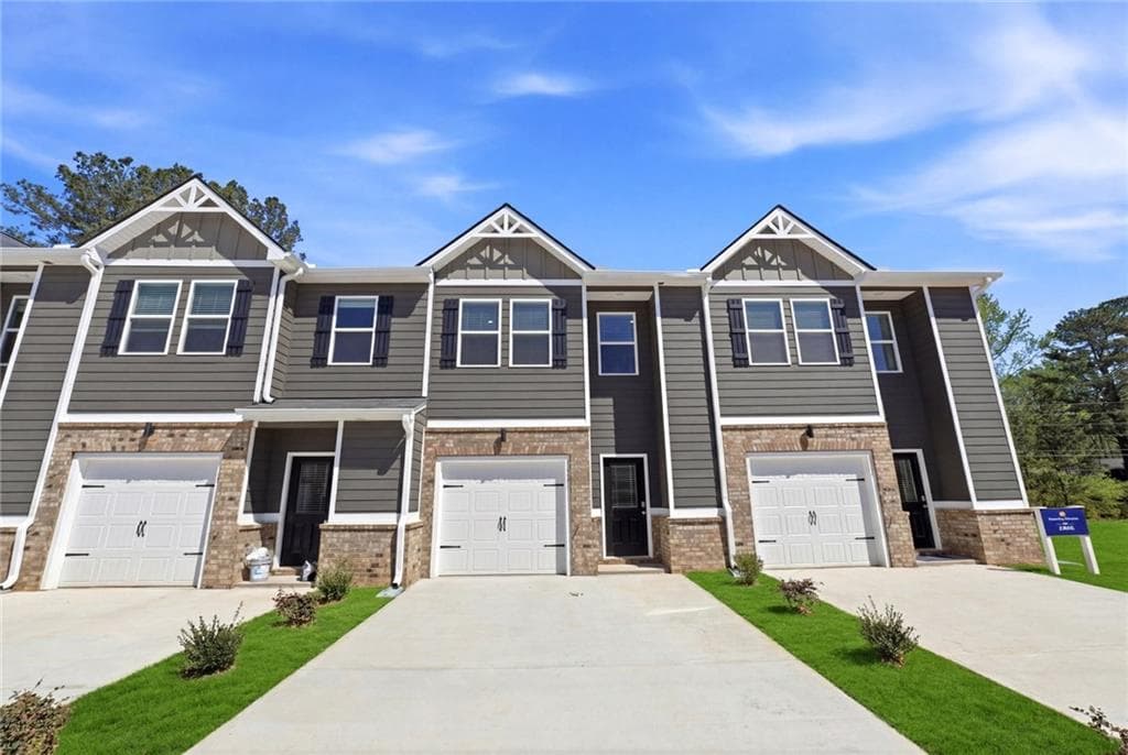3 bedroom, 3 bathroom, 1,417 sq ft townhouse under contract at 115 Meadowview Drive, Temple, GA 30179 — photo 2