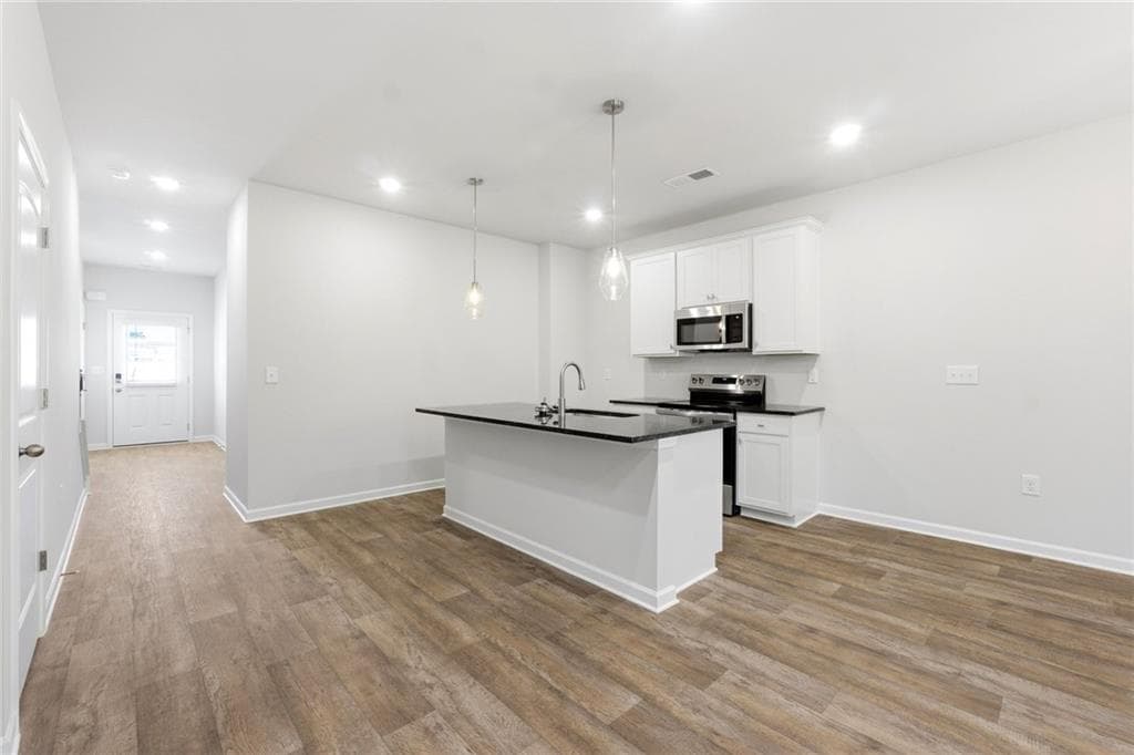 3 bedroom, 3 bathroom, 1,417 sq ft townhouse under contract at 115 Meadowview Drive, Temple, GA 30179 — photo 6