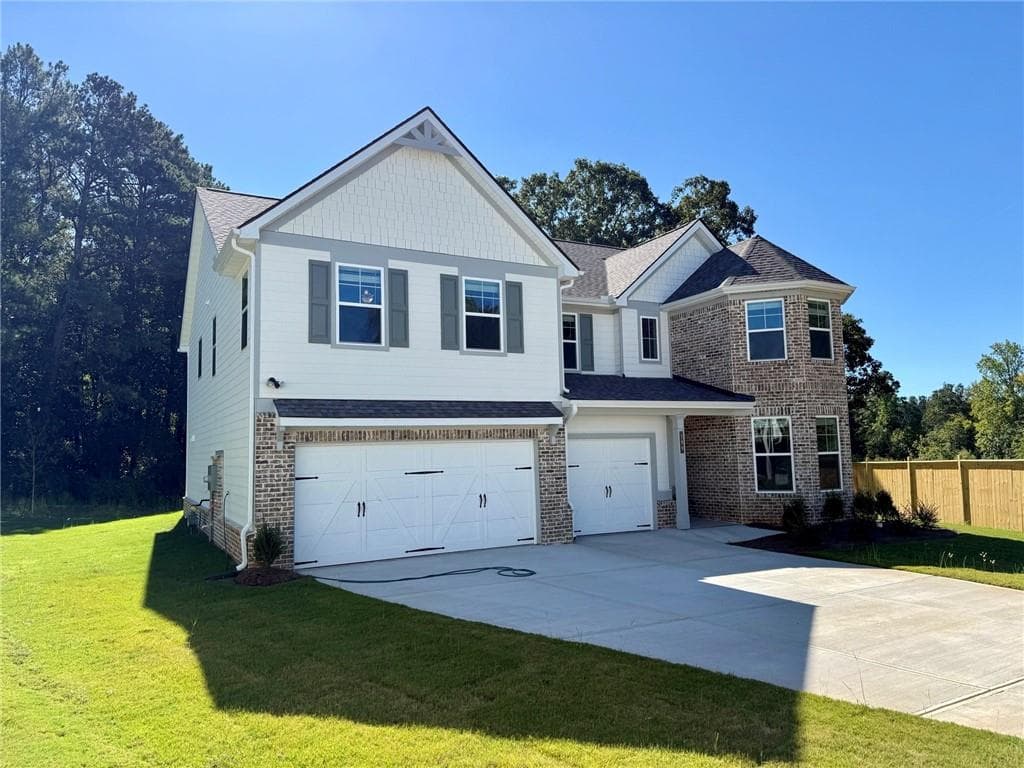 5 bedroom, 4 bathroom, 3,503 sq ft single family residence for sale at 199 Buffalo Trace, Stockbridge, GA 30281 — photo 2