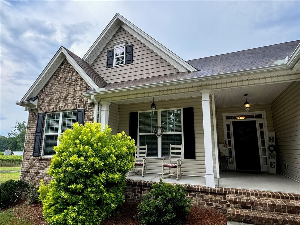 3 bedroom, 3 bathroom, 1,907 sq ft single family residence for sale at 1565 Willow Springs Road, Dallas, GA 30132 — photo 2