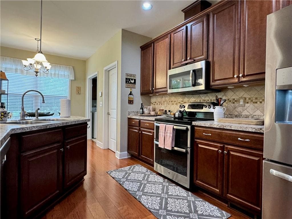 3 bedroom, 3 bathroom, 1,907 sq ft single family residence for sale at 1565 Willow Springs Road, Dallas, GA 30132 — photo 7