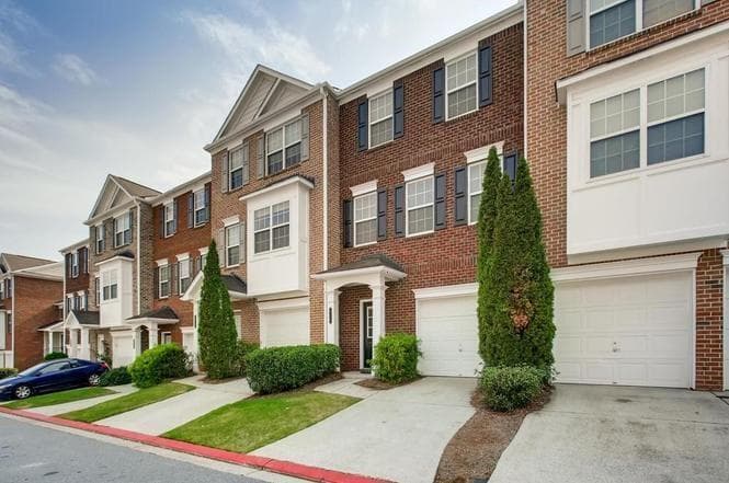 4 bedroom, 4 bathroom, 1,820 sq ft townhouse for rent at 433 Heritage Park Trace, Kennesaw, GA 30144 for $2,850 a month — photo 2