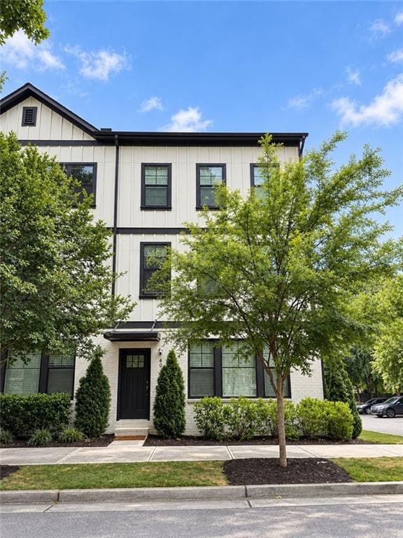 4 bedroom, 4 bathroom, 2,148 sq ft townhouse for sale at 2030 Main Street 401, Atlanta, GA 30318