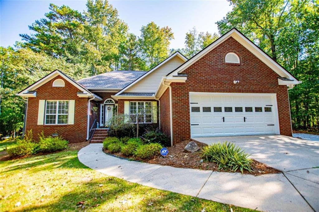 3 bedroom, 2 bathroom, 1,773 sq ft single family residence for sale at 3051 Lakeview Parkway, Villa Rica, GA 30180 — photo 1 of 73