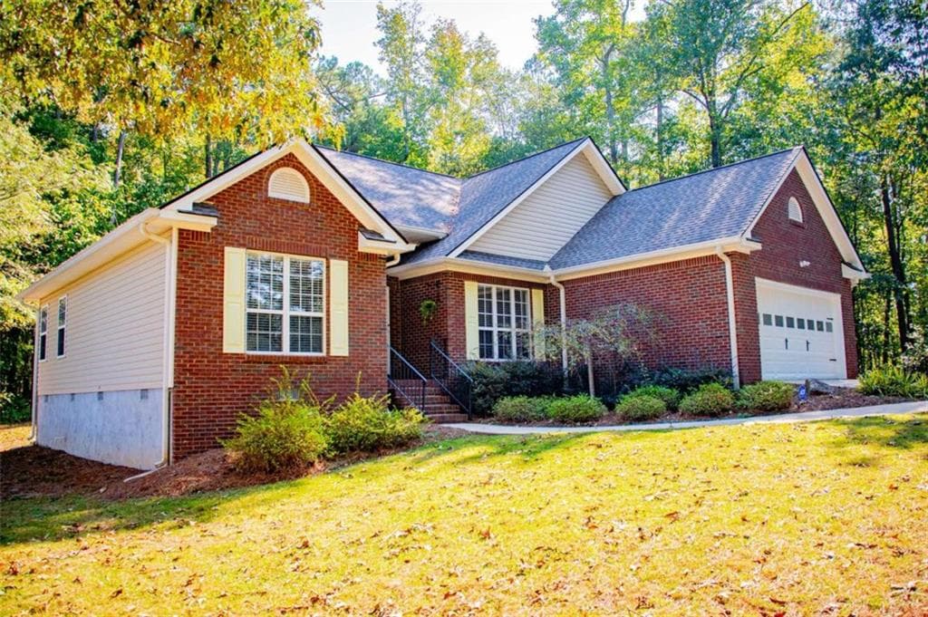 3 bedroom, 2 bathroom, 1,773 sq ft single family residence for sale at 3051 Lakeview Parkway, Villa Rica, GA 30180 — photo 7