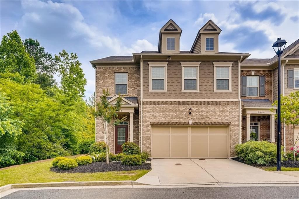3 bedroom, 4 bathroom, 2,540 sq ft townhouse for rent at 2544 Josselyn Lane, Smyrna, GA 30080 for $4,000 a month — photo 1 of 38