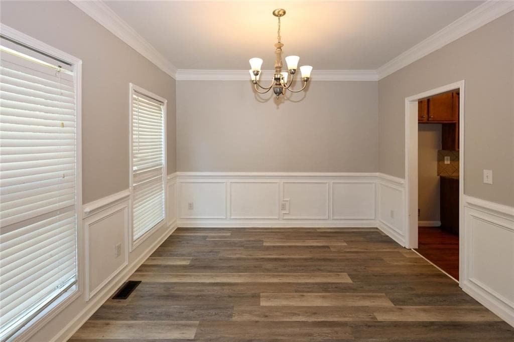 6 bedroom, 4 bathroom, 4,808 sq ft single family residence for rent at 2025 Jessica Way, Conyers, GA 30012 for $2,850 a month — photo 4