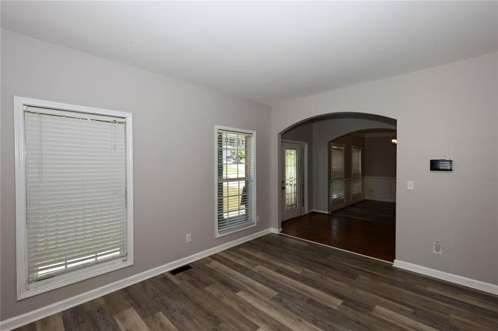 6 bedroom, 4 bathroom, 4,808 sq ft single family residence for rent at 2025 Jessica Way, Conyers, GA 30012 for $2,850 a month — photo 7