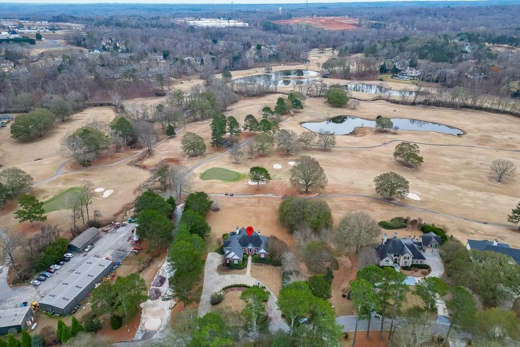 5 bedroom, 6 bathroom, 5,109 sq ft single family residence for sale at 5685 Golf Club Drive, Braselton, GA 30517 — photo 7