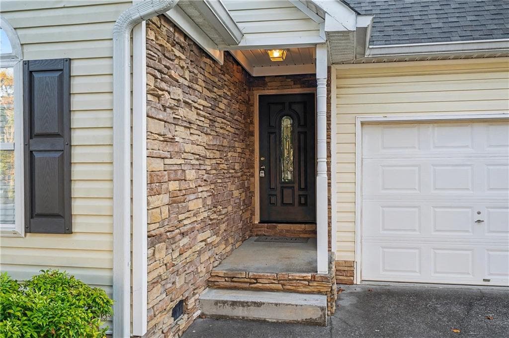 3 bedroom, 2 bathroom, 1,400 sq ft single family residence under contract at 3008 Highgate Court, Dalton, GA 30721 — photo 5
