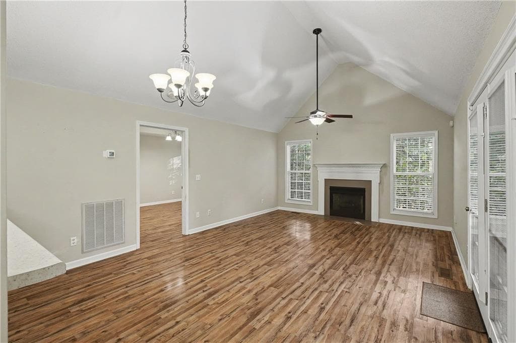 3 bedroom, 2 bathroom, 1,400 sq ft single family residence under contract at 3008 Highgate Court, Dalton, GA 30721 — photo 8