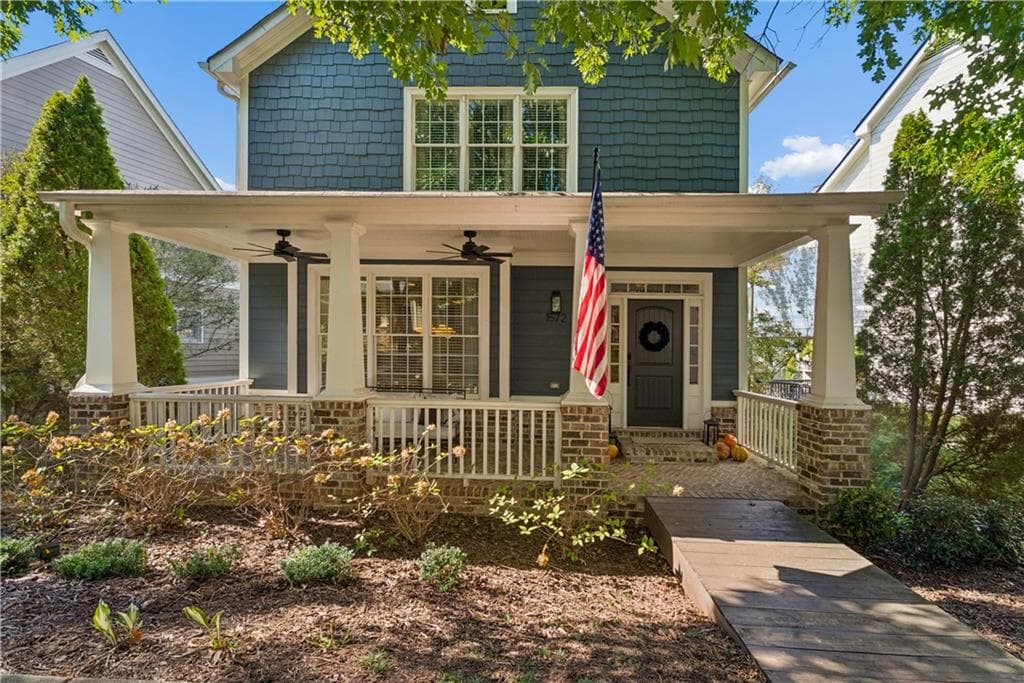 3 bedroom, 3 bathroom, 2,106 sq ft single family residence under contract at 1572 Gilstrap Lane, Atlanta, GA 30318
