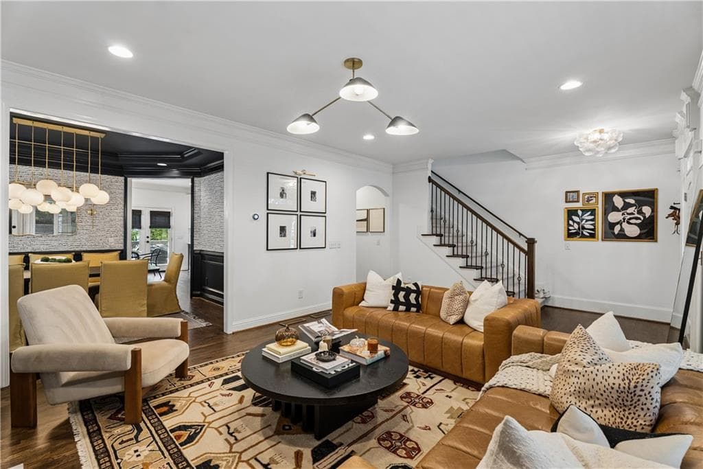 3 bedroom, 3 bathroom, 2,106 sq ft single family residence under contract at 1572 Gilstrap Lane, Atlanta, GA 30318 — photo 9