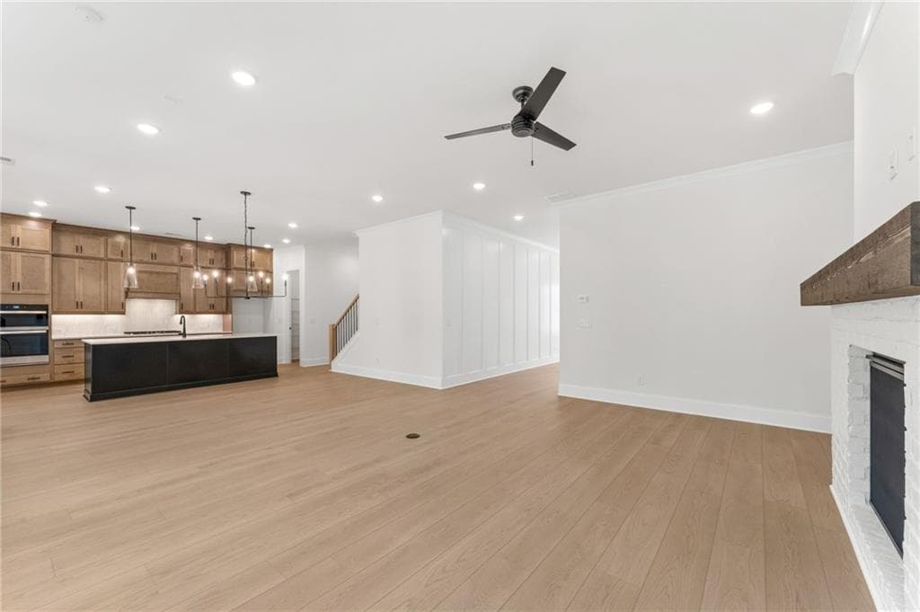 5 bedroom, 3 bathroom, 2,820 sq ft single family residence for sale at 2738 Woodland Terrace, Smyrna, GA 30080 — photo 5