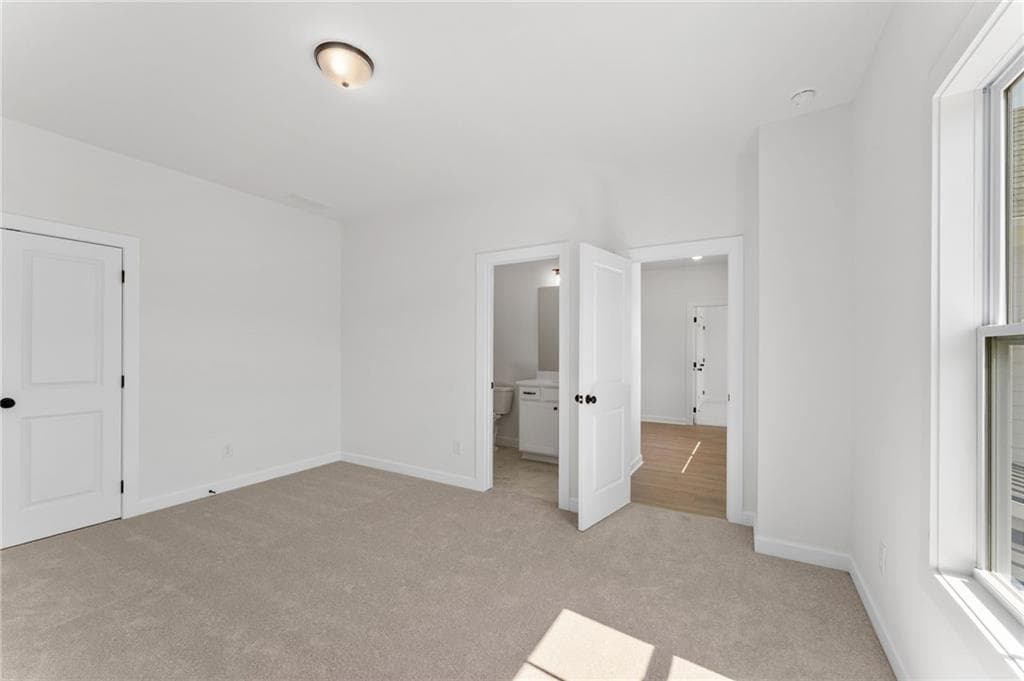 5 bedroom, 3 bathroom, 2,820 sq ft single family residence for sale at 2738 Woodland Terrace, Smyrna, GA 30080 — photo 10