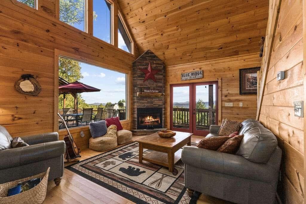 4 bedroom, 3 bathroom, 2,432 sq ft single family residence for sale at 929 Overlook Road, Blue Ridge, GA 30513 — photo 9