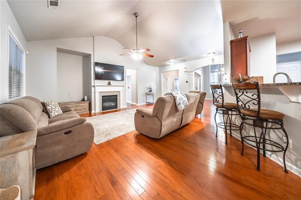 4 bedroom, 2 bathroom, 2,312 sq ft single family residence for sale at 848 Springs Crest Drive, Dallas, GA 30157 — photo 9