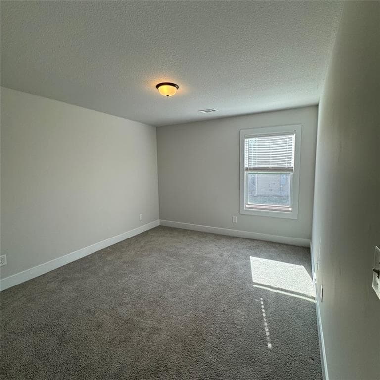 4 bedroom, 3 bathroom, 2,200 sq ft single family residence for rent at 52 Suwannee Way, Jefferson, GA 30549 for $1,950 a month — photo 6
