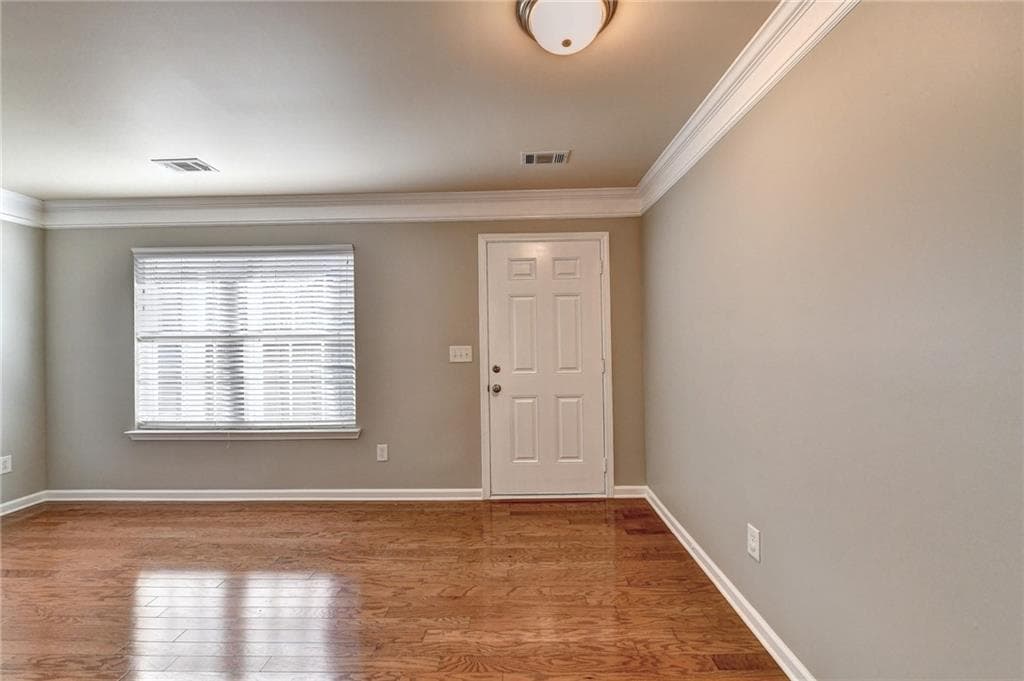 5 bedroom, 3 bathroom, 2,714 sq ft single family residence for rent at 3070 Centerglen Lane, Cumming, GA 30040 for $2,450 a month — photo 2