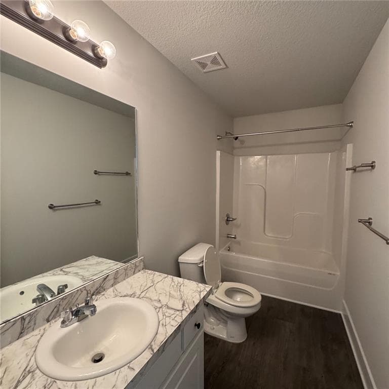 4 bedroom, 3 bathroom, 2,200 sq ft single family residence for rent at 52 Suwannee Way, Jefferson, GA 30549 for $1,950 a month — photo 9