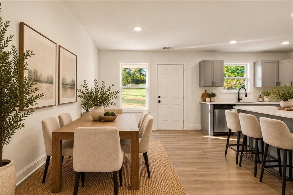 3 bedroom, 2 bathroom, 1,118 sq ft single family residence for sale at 1086 W Adrian Circle, Conyers, GA 30094 — photo 5