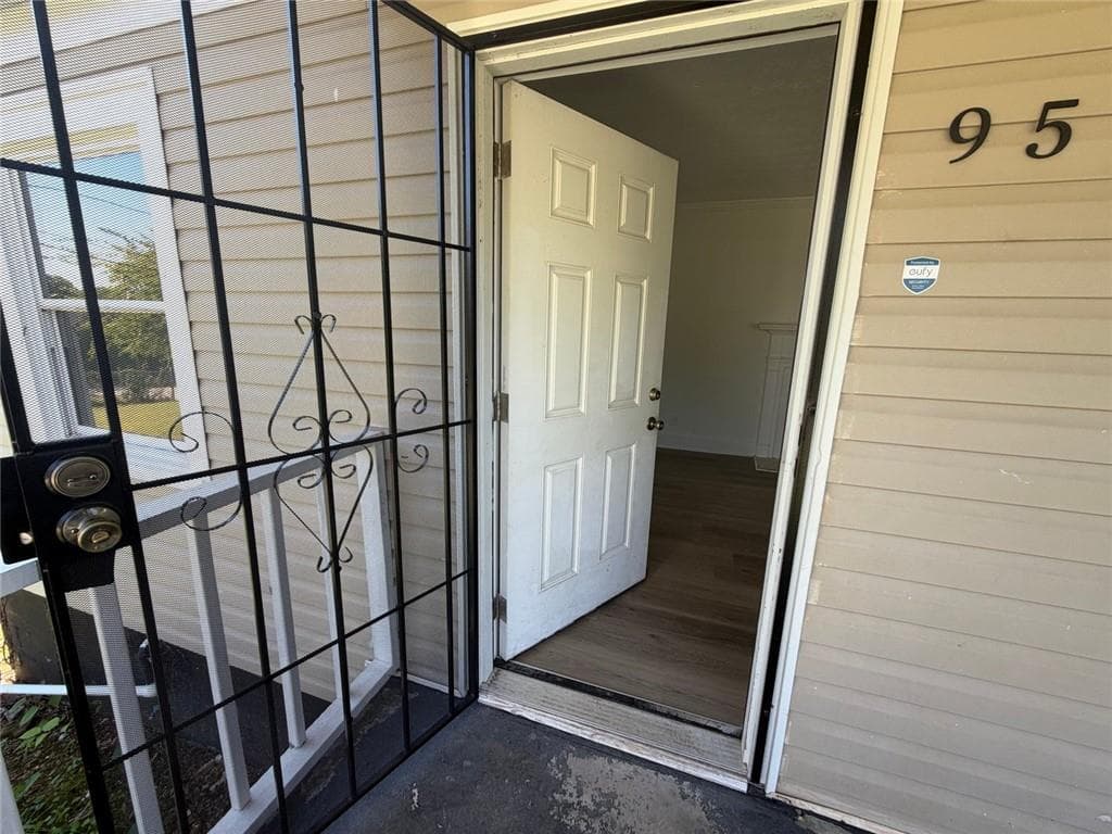 3 bedroom, 2 bathroom, 1,164 sq ft single family residence for rent at 952 Estes Drive, Atlanta, GA 30310 for $2,300 a month — photo 3
