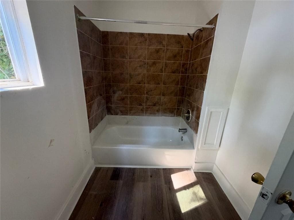 3 bedroom, 2 bathroom, 1,164 sq ft single family residence for rent at 952 Estes Drive, Atlanta, GA 30310 for $2,300 a month — photo 7