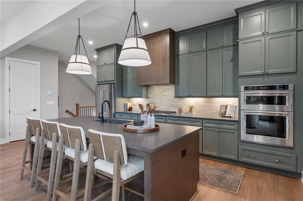 5 bedroom, 5 bathroom, 3,554 sq ft single family residence under contract at 1926 Repose Drive, Chamblee, GA 30341 — photo 4