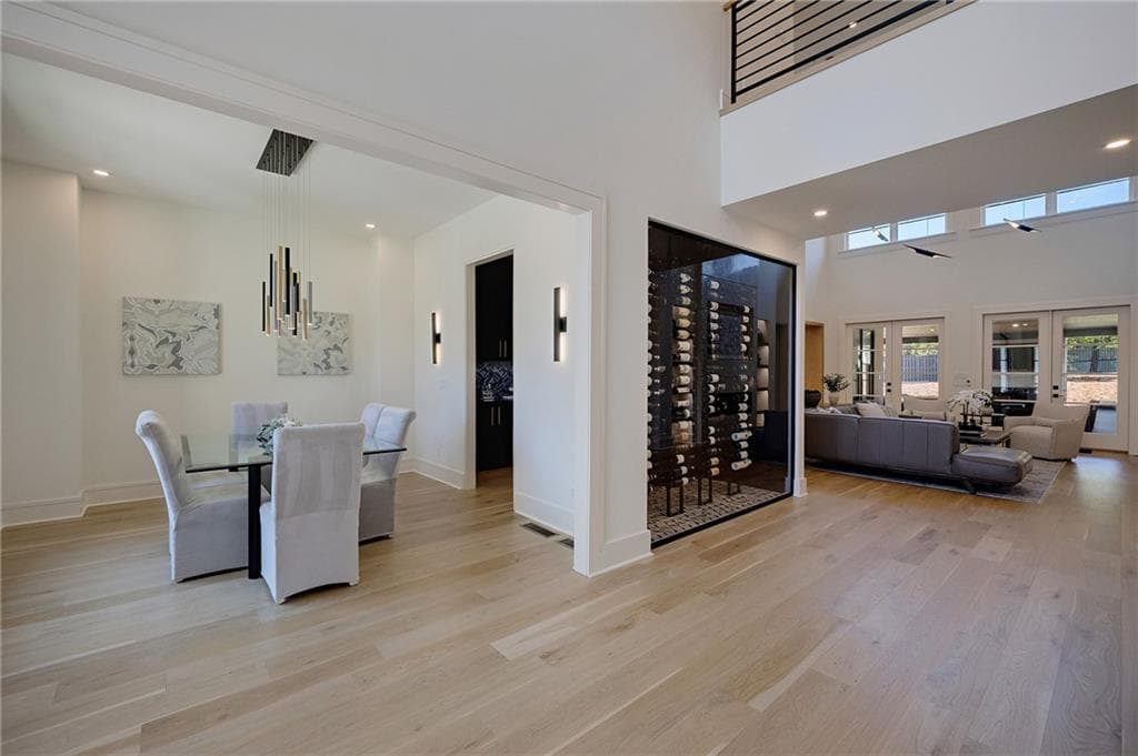 5 bedroom, 6 bathroom, 5,004 sq ft single family residence for sale at 714 Bass Way, Sandy Springs, GA 30328 — photo 4