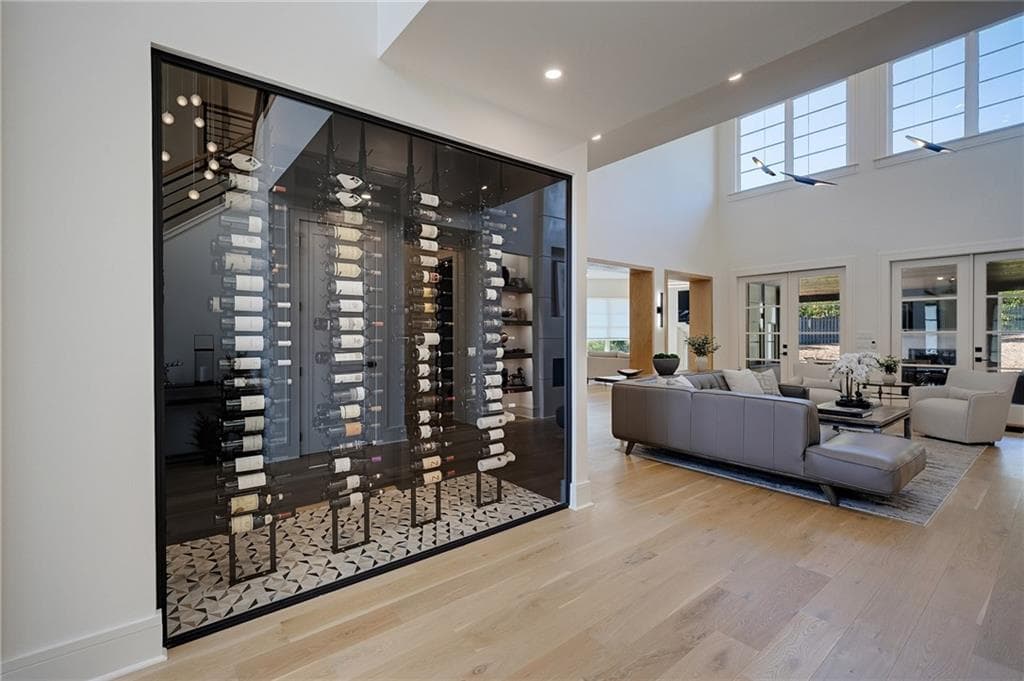 5 bedroom, 6 bathroom, 5,004 sq ft single family residence for sale at 714 Bass Way, Sandy Springs, GA 30328 — photo 7