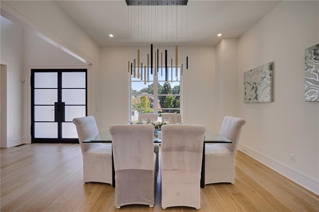 5 bedroom, 6 bathroom, 5,004 sq ft single family residence for sale at 714 Bass Way, Sandy Springs, GA 30328 — photo 10