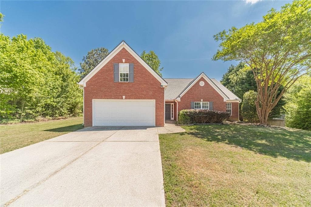 4 bedroom, 2 bathroom, 2,481 sq ft single family residence for rent at 1617 Amhearst Walk Road, Lawrenceville, GA 30043 for $2,300 a month — photo 1 of 37