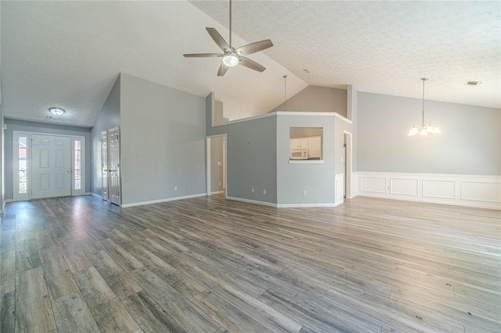 4 bedroom, 2 bathroom, 2,481 sq ft single family residence for rent at 1617 Amhearst Walk Road, Lawrenceville, GA 30043 for $2,300 a month — photo 6