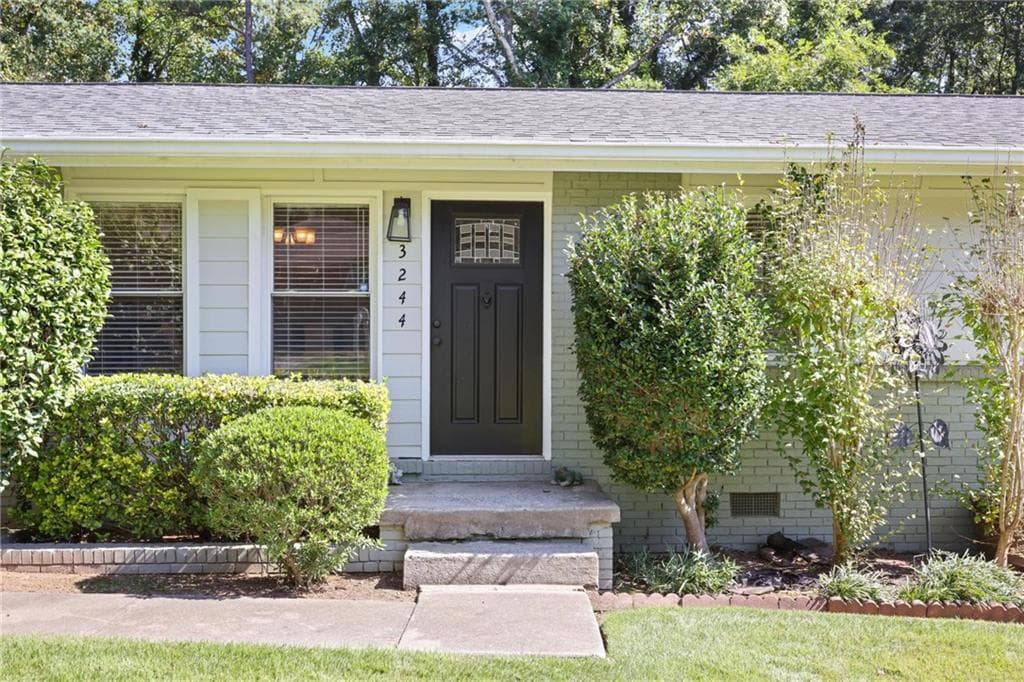 3 bedroom, 1 bathroom, 1,152 sq ft single family residence for sale at 3244 Spring Drive, Doraville, GA 30360 — photo 2