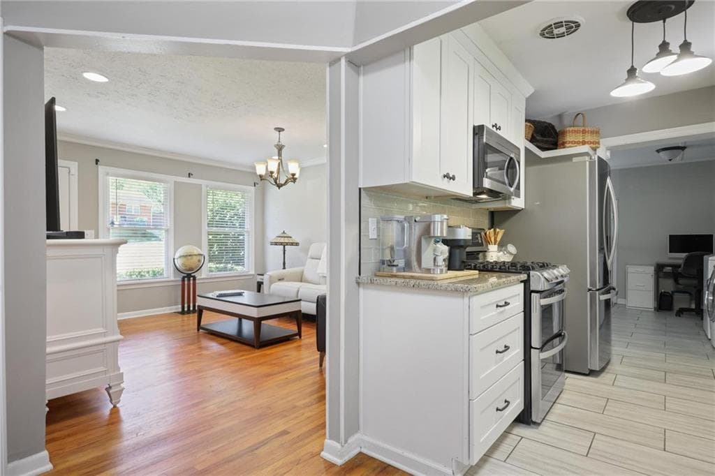 3 bedroom, 1 bathroom, 1,152 sq ft single family residence for sale at 3244 Spring Drive, Doraville, GA 30360 — photo 6