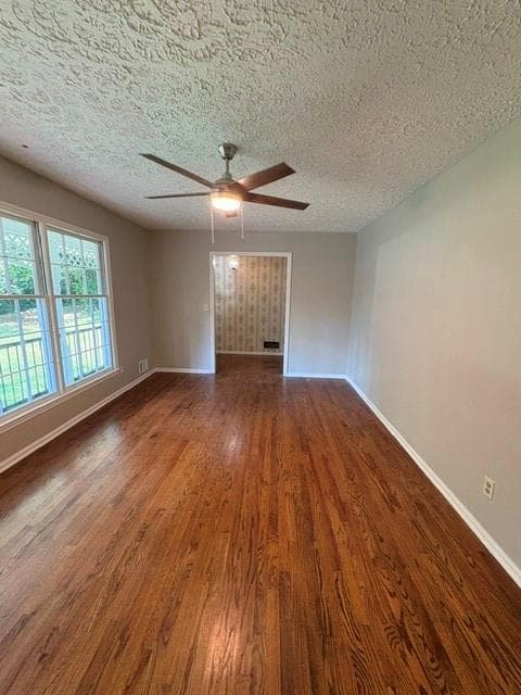 3 bedroom, 2 bathroom, 2,329 sq ft single family residence under contract at 482 Dogwood Drive, Lilburn, GA 30047 — photo 3