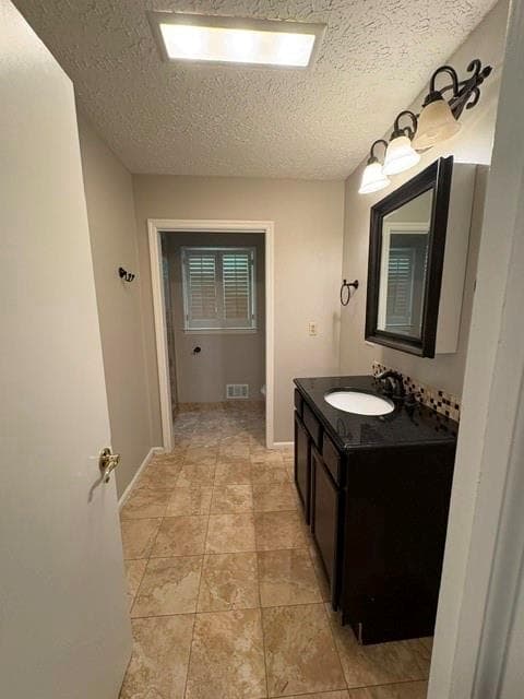3 bedroom, 2 bathroom, 2,329 sq ft single family residence under contract at 482 Dogwood Drive, Lilburn, GA 30047 — photo 7