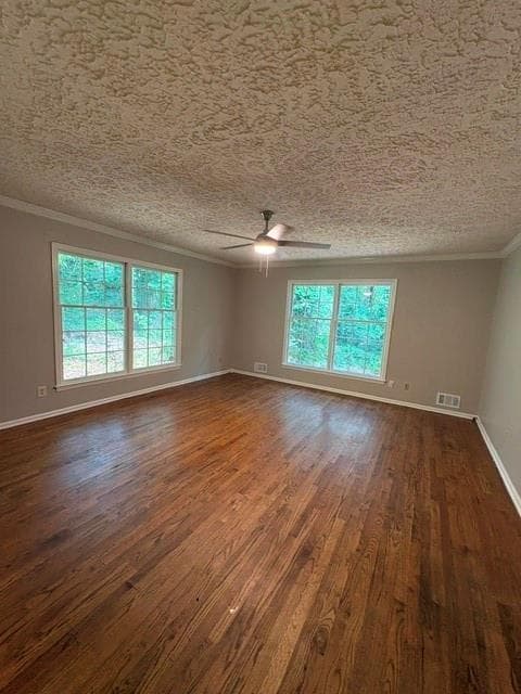 3 bedroom, 2 bathroom, 2,329 sq ft single family residence under contract at 482 Dogwood Drive, Lilburn, GA 30047 — photo 9