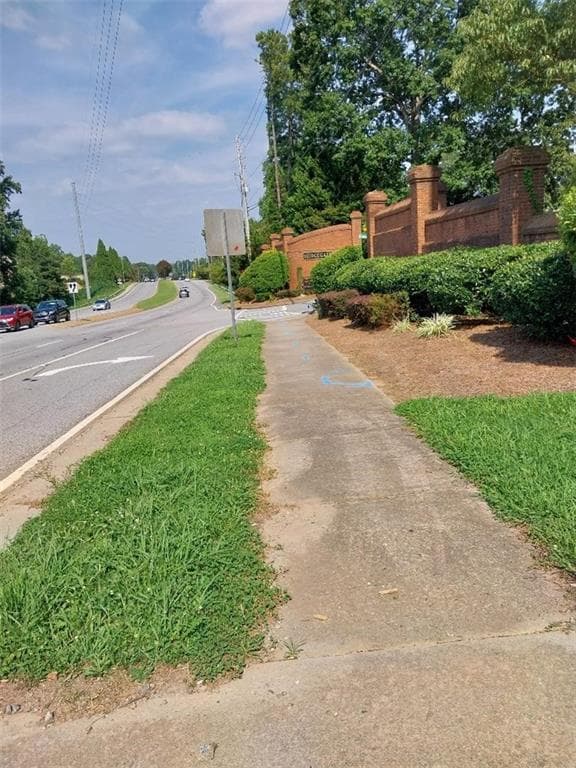 unimproved land for sale at 2672 Roswell Road, Marietta, GA 30062 — photo 1 of 23