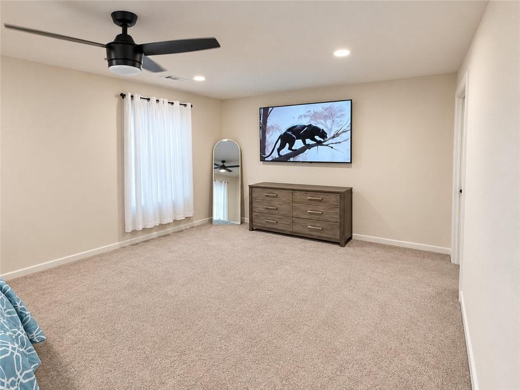4 bedroom, 3 bathroom, 2,115 sq ft single family residence for rent at 341 Starbuck Parkway, Pendergrass, GA 30567 for $2,500 a month — photo 8