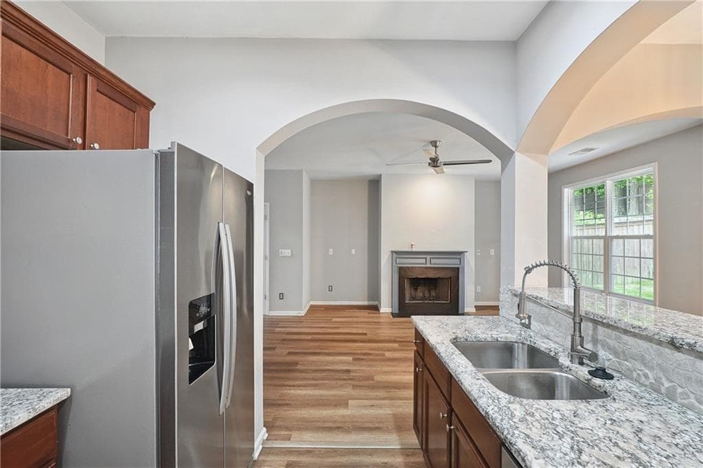 3 bedroom, 3 bathroom, 1,764 sq ft single family residence for sale at 5659 Chatham Circle, Norcross, GA 30071 — photo 9
