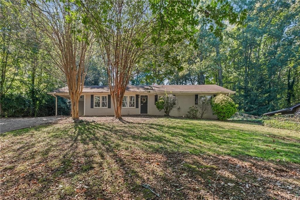 4 bedroom, 3 bathroom, 2,120 sq ft single family residence under contract at 1533 Wildwood Drive, Acworth, GA 30102