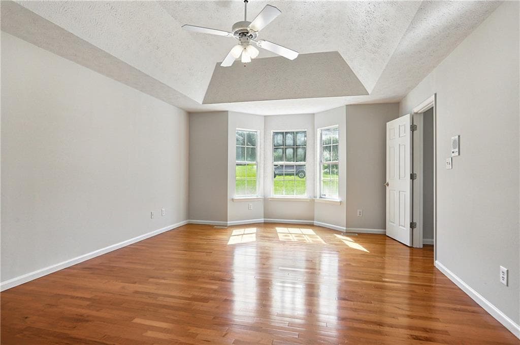 4 bedroom, 3 bathroom, 3,096 sq ft single family residence for sale at 285 Harvest Way, Hiram, GA 30141 — photo 4