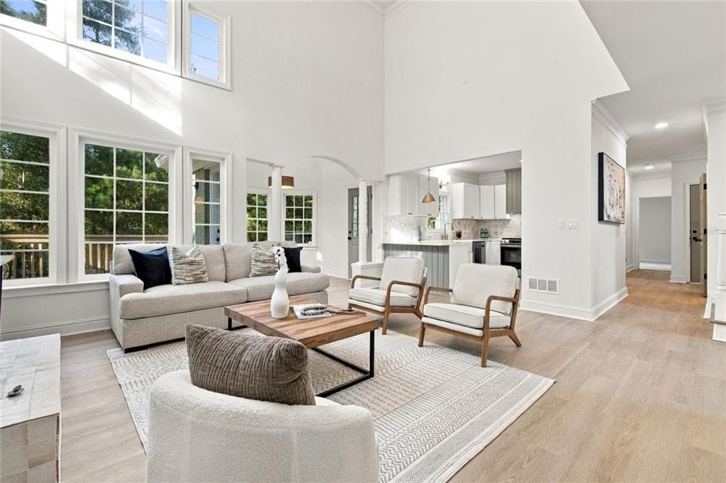 7 bedroom, 5 bathroom, 4,670 sq ft single family residence for sale at 100 Matthew Way, Fayetteville, GA 30214 — photo 8