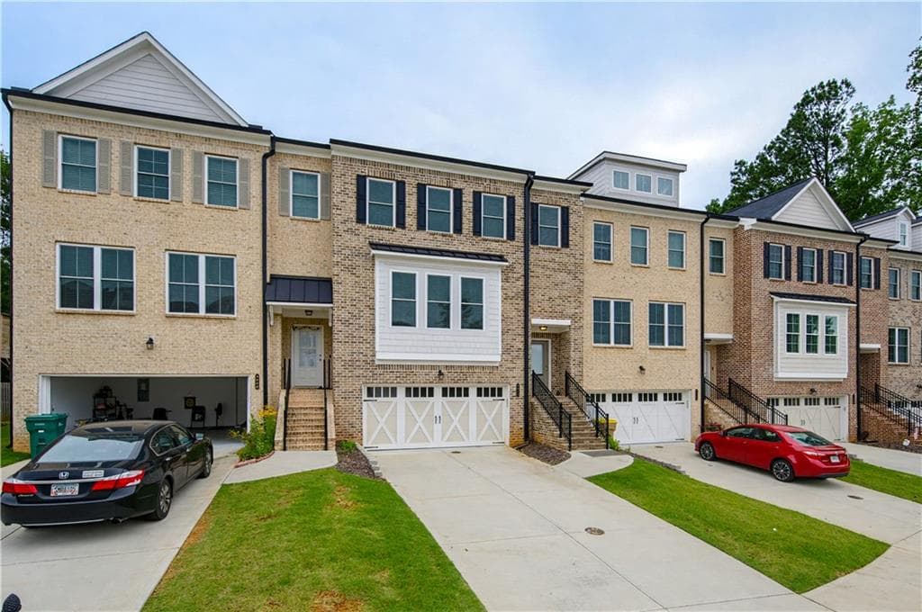 4 bedroom, 4 bathroom, 2,441 sq ft townhouse for sale at 4915 Wil Ray Lane, Cumming, GA 30040 — photo 1 of 43