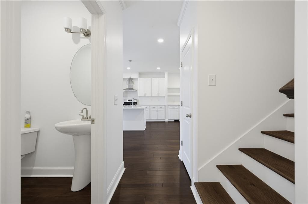 4 bedroom, 4 bathroom, 2,441 sq ft townhouse for sale at 4915 Wil Ray Lane, Cumming, GA 30040 — photo 5